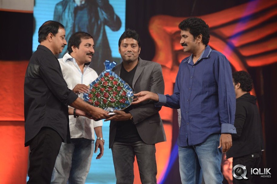 1-Nenokkadine-Movie-Audio-Release